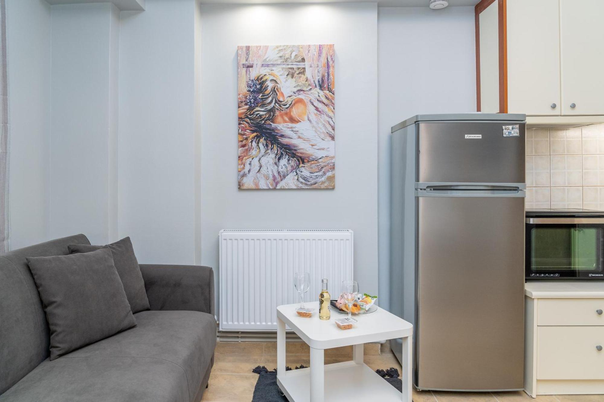 Naos Apartment *